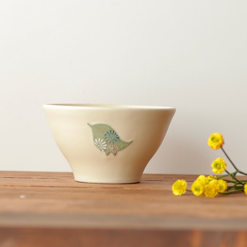 Bird rice bowl トリノライスボウル　うぐいす色 - 茶碗・ボウル - 陶器 グリーン