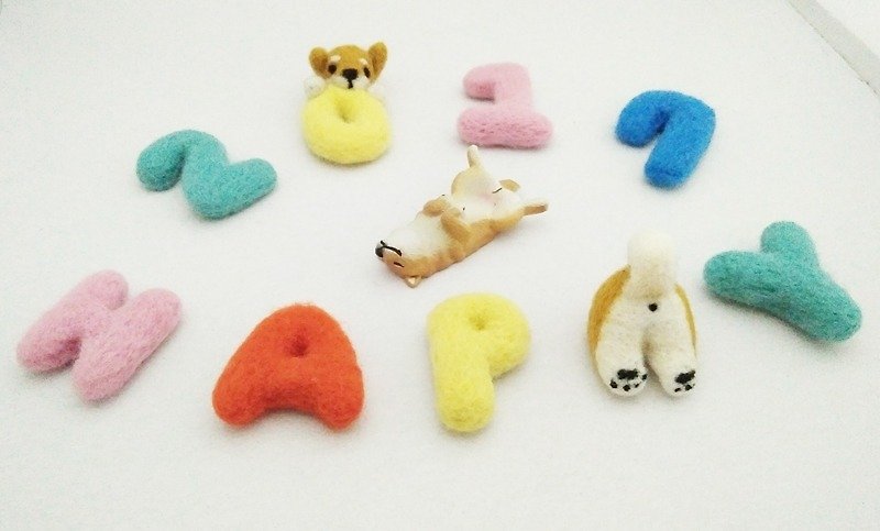 Custom wool felt Arabic digital brooch/pin (without animal decoration) Made in Taiwan - Brooches - Wool Multicolor