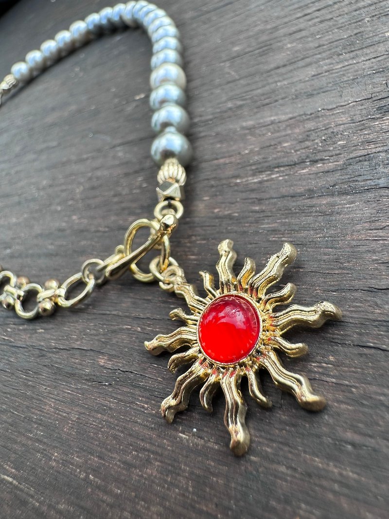 Sun pendant handmade necklace - Necklaces - Shell Multicolor