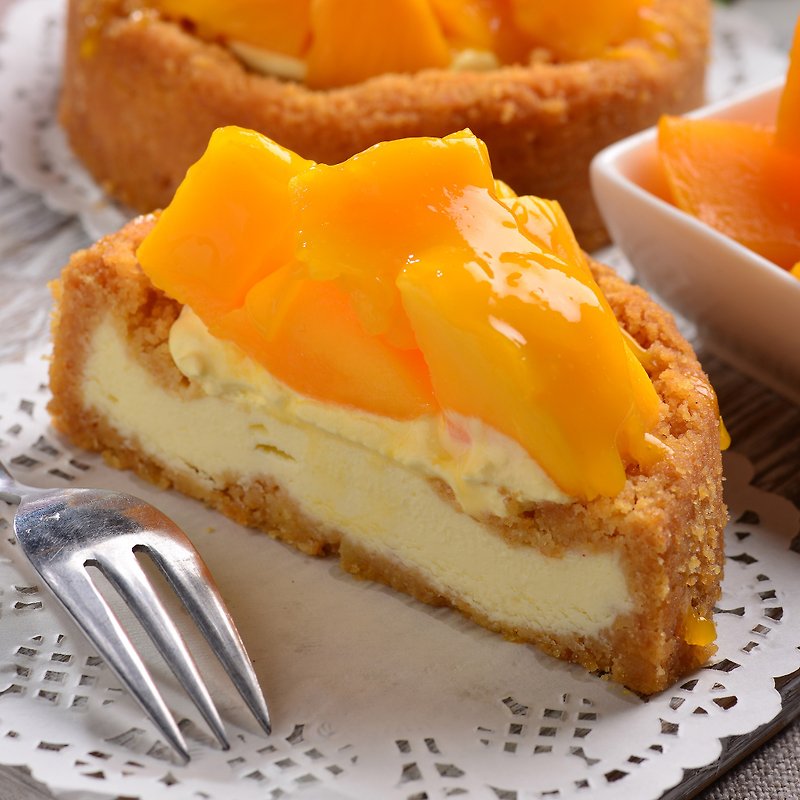 Aibosuo [Gold Midsummer Mango Cheese 4吋] once a year sweet and sour love Mango summer limit - เค้กและของหวาน - อาหารสด สีส้ม