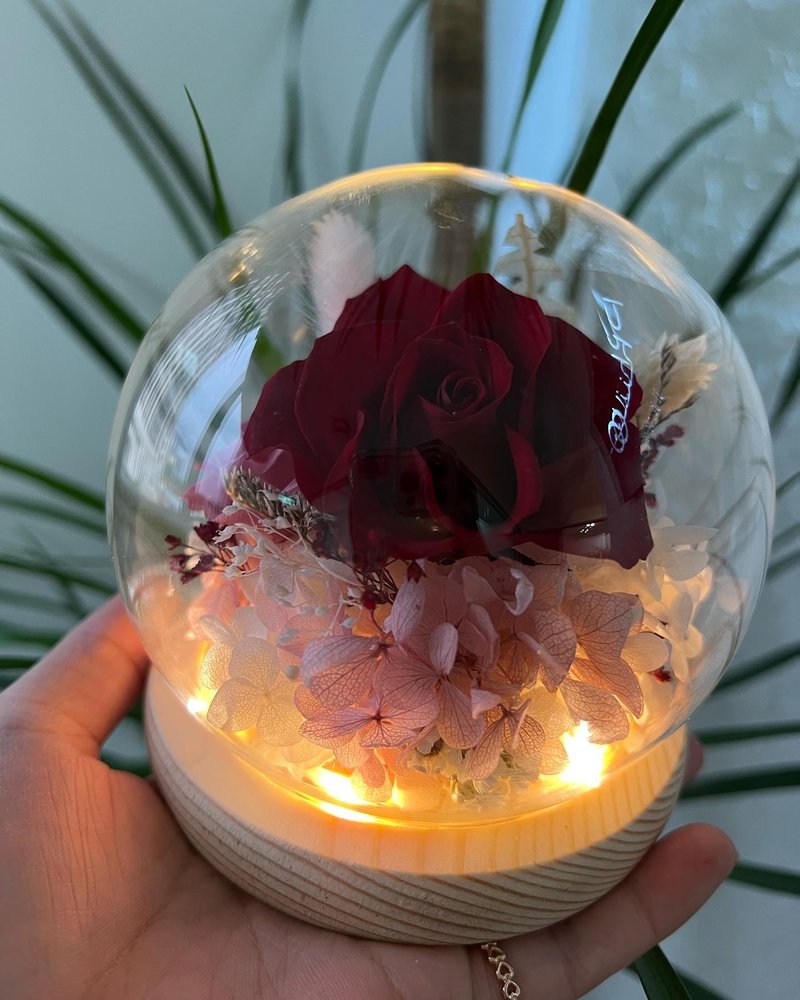 Japanese Preserved Flower Glass Bell Jar - Lamp Style - Plants & Floral Arrangement - Glass Red