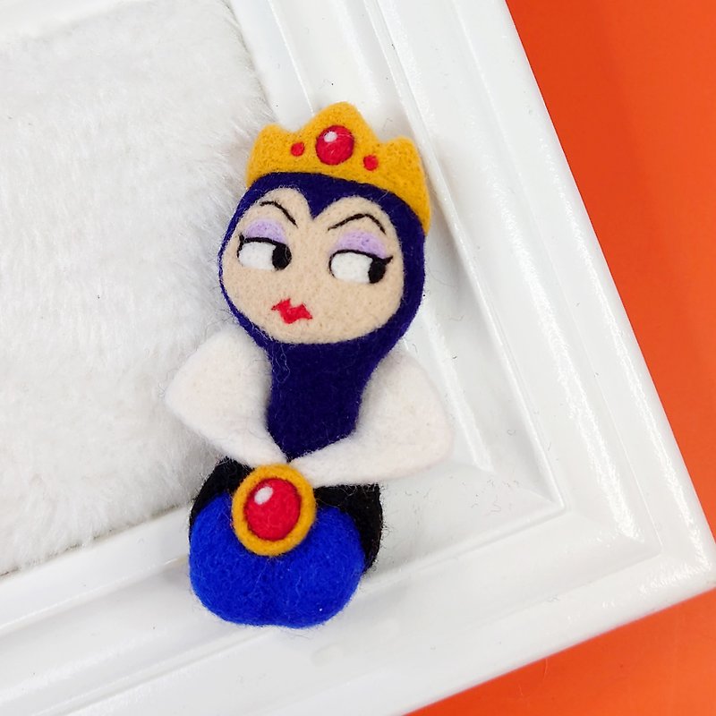 Wool felt Queen (L Size) by WhizzzPace - Brooches - Wool 