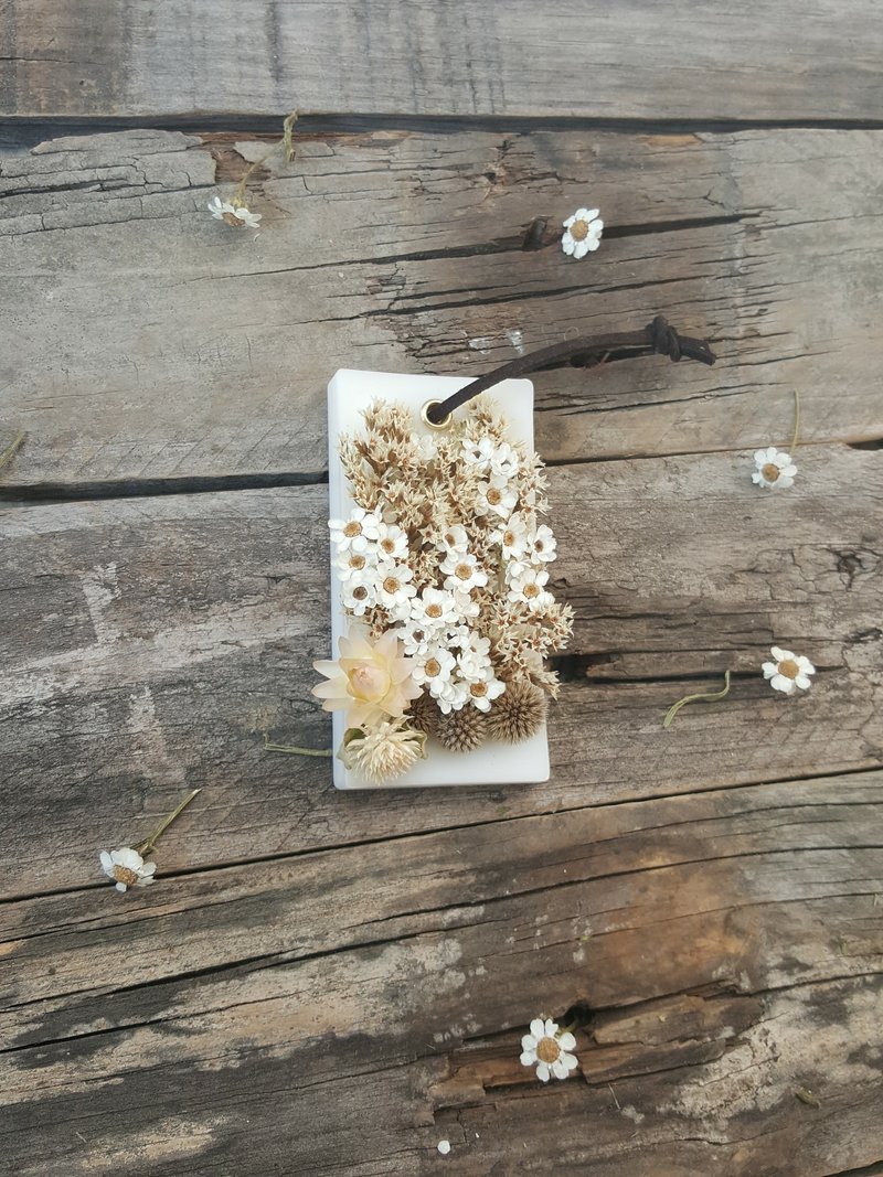 秋意上心頭  薰香磚/居家擺飾/送禮/ 乾燥花 - 香氛/精油/擴香 - 蠟 白色