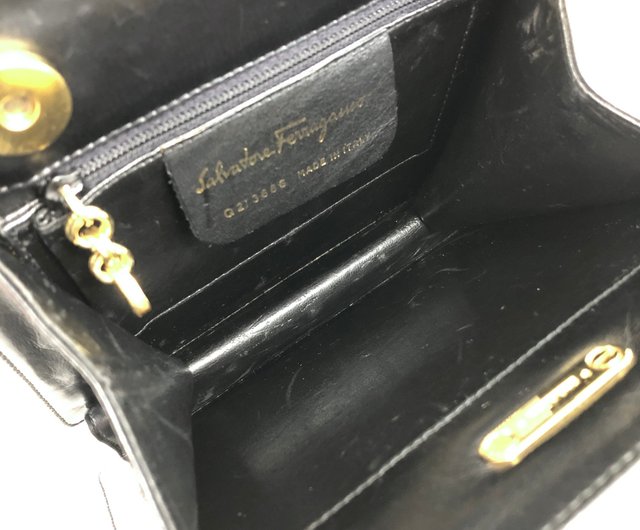 【関税&送料込】Salvatore Ferragamo Hand Bag Authentic Salvatore Ferragamo White Vitello Leather Ribbon