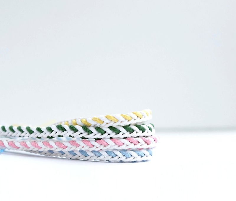 Knitted Bracelet Hook Hand Series 3 Customized Christmas and Valentine's Day Gifts - สร้อยข้อมือ - วัสดุกันนำ้ หลากหลายสี