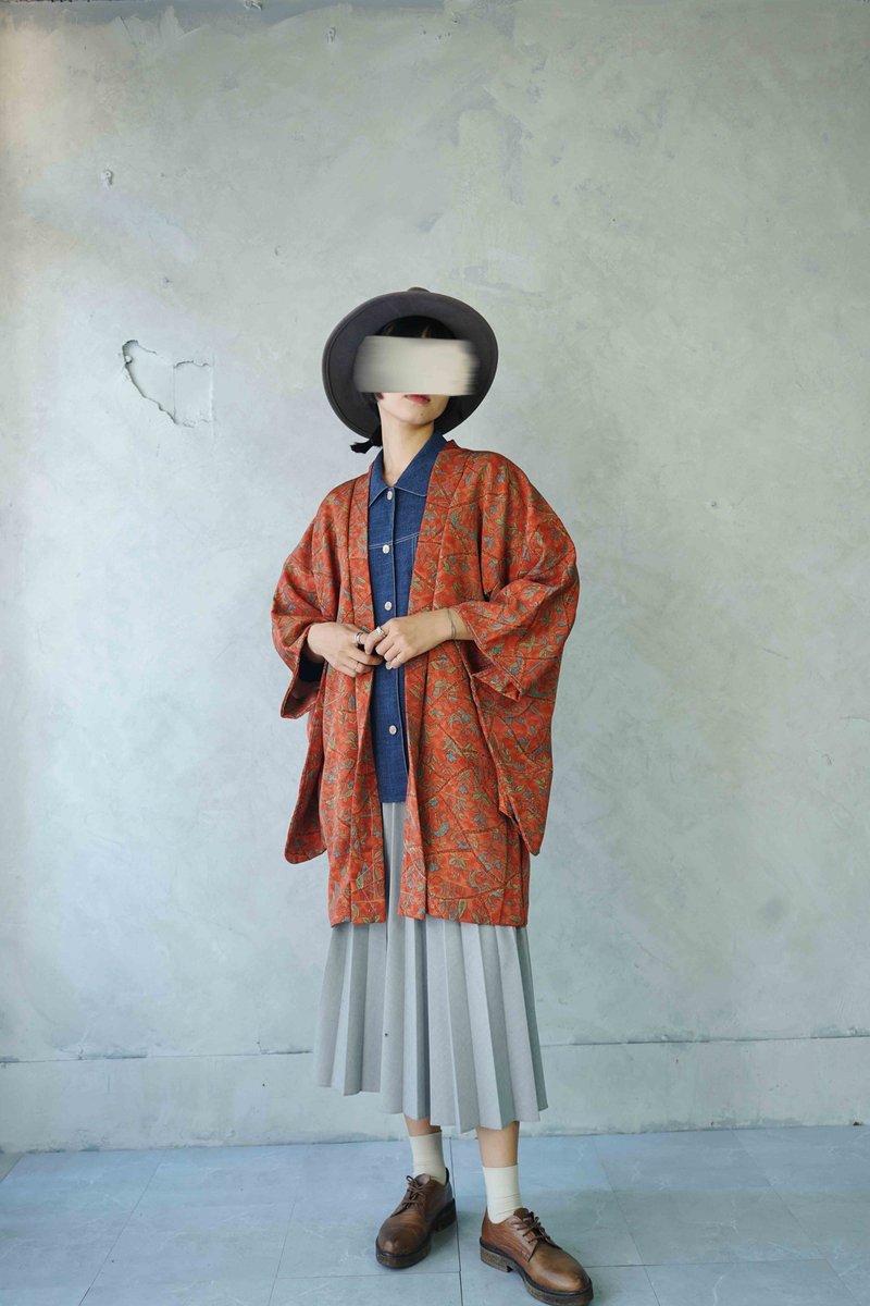 尋寶古著-春天花草系印花橘紅質感日本羽織和服 - 女大衣/外套 - 絲．絹 橘色