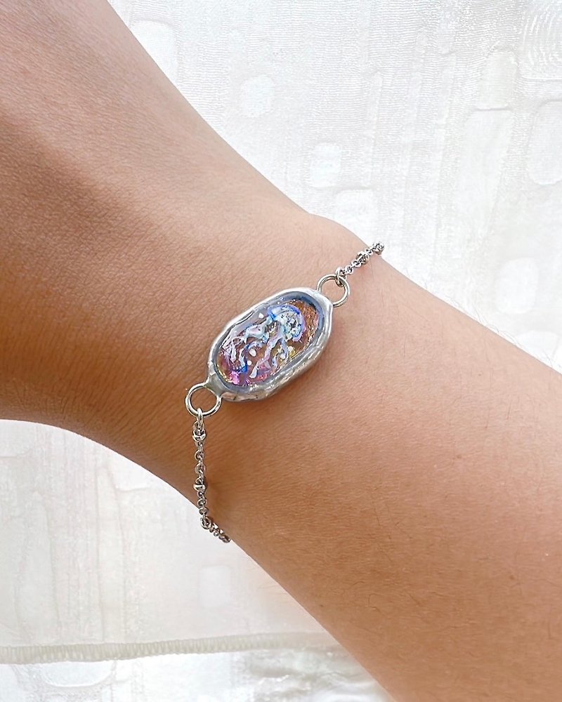 Sea spiny jellyfish. glass painted bracelet - สร้อยข้อมือ - แก้ว สึชมพู