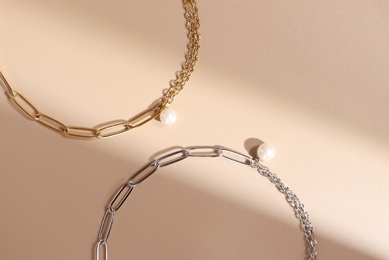 [Designer GLEAM Series] Shimmering light. chain spliced ​​pearl bracelet - Bracelets - Stainless Steel Gold