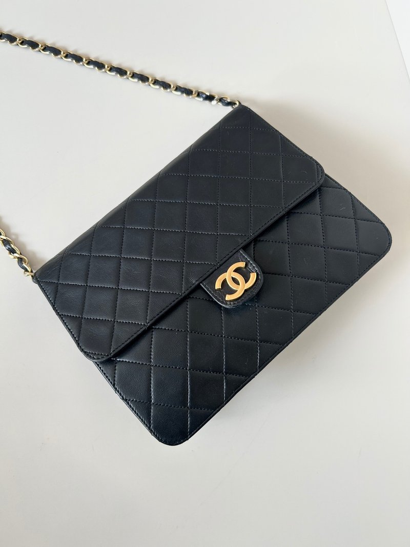 【LA LUNE】Second-hand Chanel black gold buckle leather armpit bag shoulder bag - กระเป๋าแมสเซนเจอร์ - หนังแท้ สีดำ