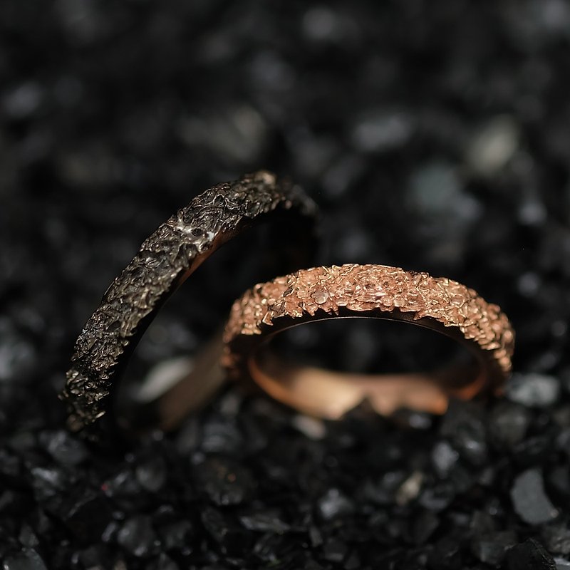 Gentle of Earth couple ring