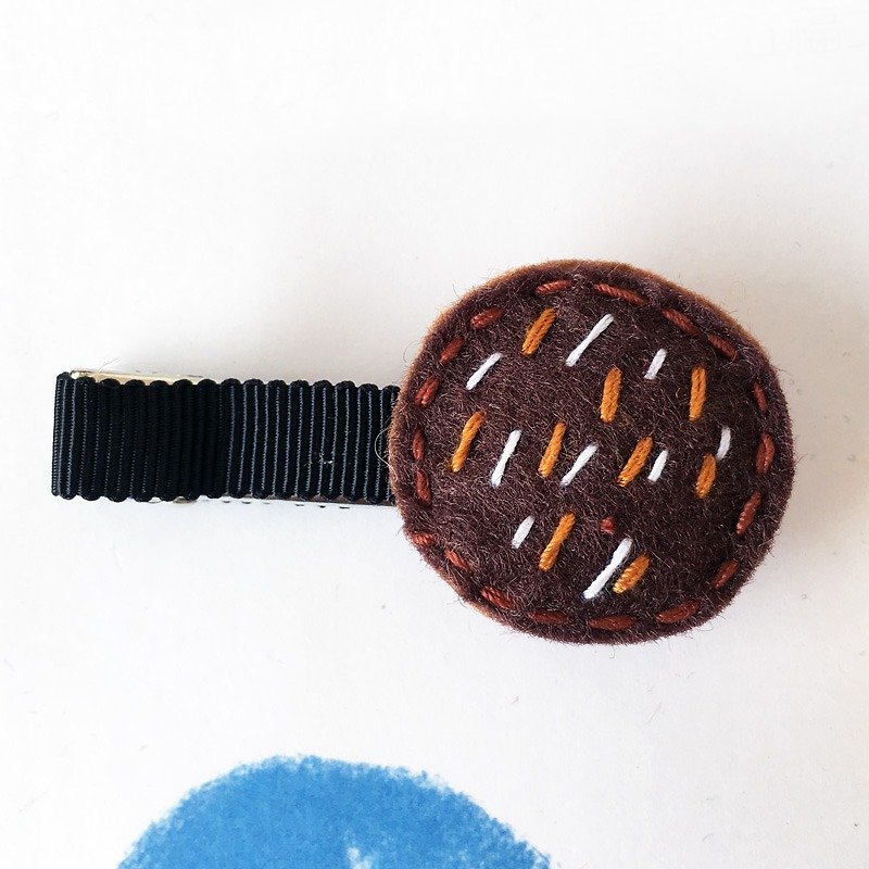 Round hairpin (HUA-004-10) - เครื่องประดับผม - ผ้าฝ้าย/ผ้าลินิน สีนำ้ตาล