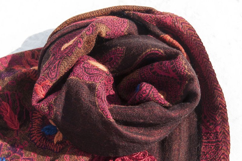 Hand-embroidered autumn and winter warmth Merino wool top wool embroidery wool shawl/knit blanket/embroidered scarf/cashmere shawl/Cashmere Christmas gift-flower - Knit Scarves & Wraps - Wool Multicolor