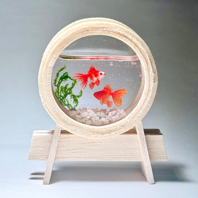 金魚桶で泳ぐ金魚 - 擺飾/家飾品 - 樹脂 