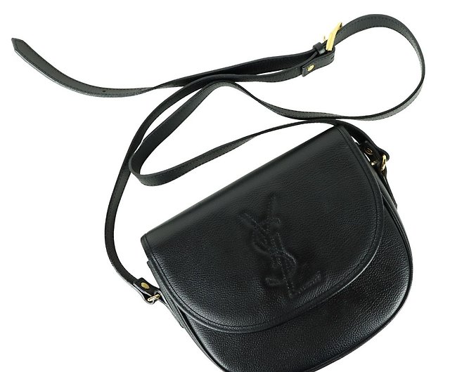 Good Condition Yves Saint Laurent Classic Monogram Shoulder Bag