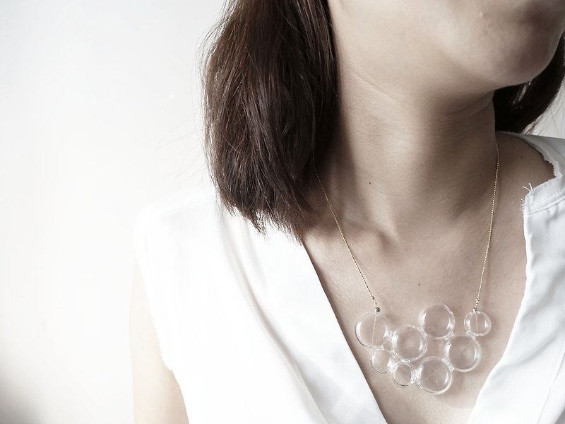 Bubble Glass Wave Necklace - สร้อยติดคอ - แก้ว สีใส