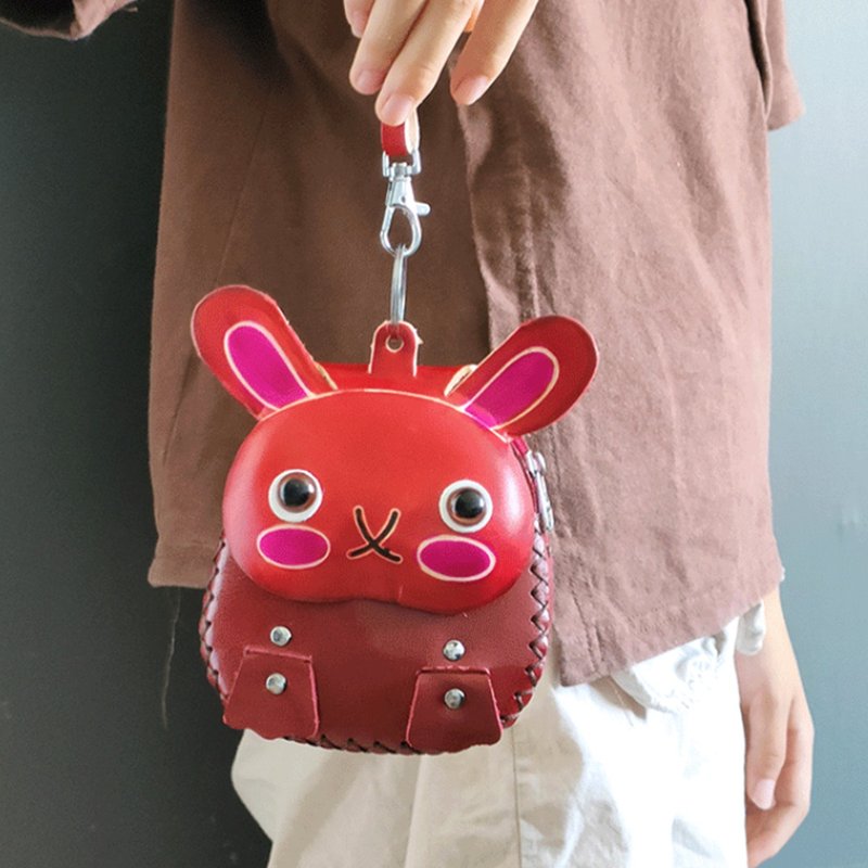 肩帶款斜跨十二生肖小背包 - 手拿包 - 真皮 咖啡色