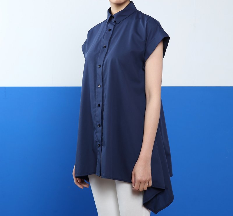 [Limited time release] Cool feeling strong twist umbrella blouse-blue - Women's Shirts - Other Materials Blue