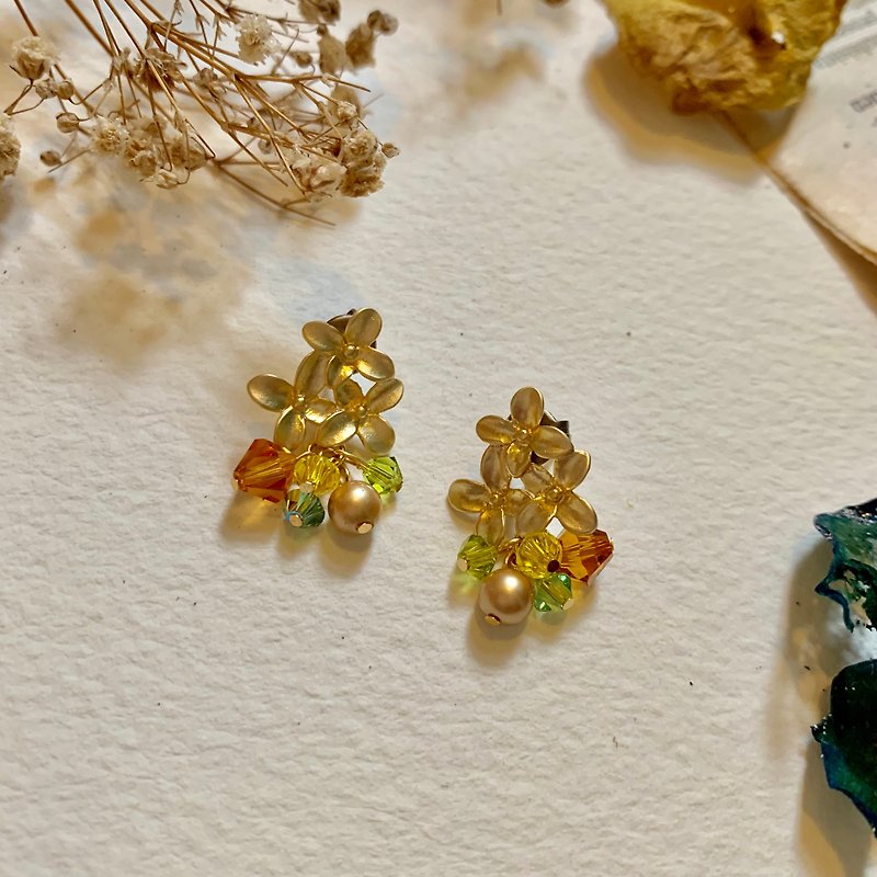 vividdesign delicate Japanese flower Swarovski earrings - Earrings & Clip-ons - Crystal Orange