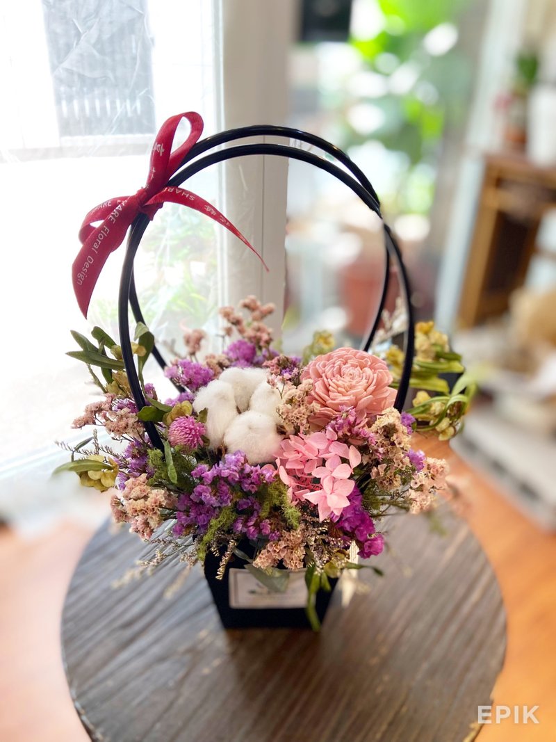 幸福絮語 乾燥花提袋花禮 自用佈置空間或送禮心意皆適宜。 - 乾燥花/永生花 - 植物．花 