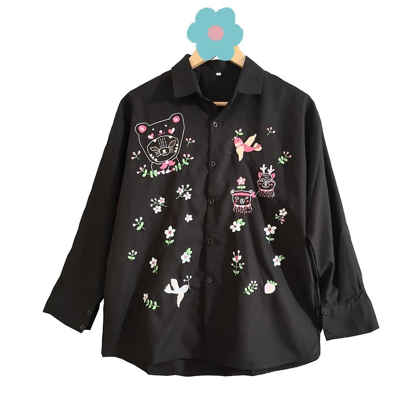 Black long-sleeved shirt, cotton fabric, hand-embroidered with cat, bear, deer, bird, flower lover designs. - 女襯衫 - 繡線 黑色