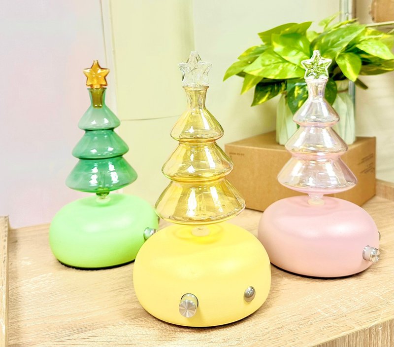 [Gift Essential Oil] Macaron-Christmas Tree Diffuser | Waterless Diffuser | Gift | Christmas Gift Box - น้ำหอม - ไม้ สีกากี