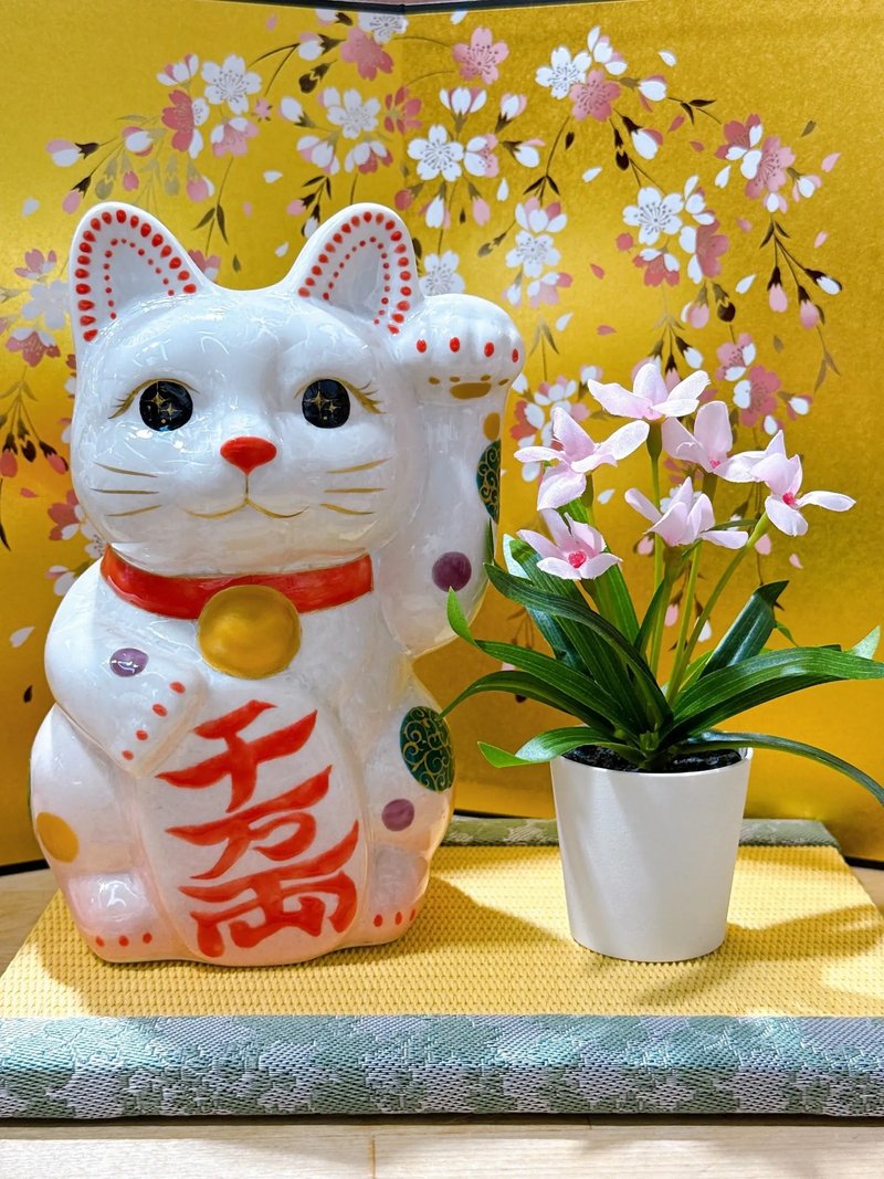【福桃皓彩】日本清水燒招財貓 | 花結晶桃白 - 千万両 特大 左 - 擺飾/家飾品 - 瓷 白色