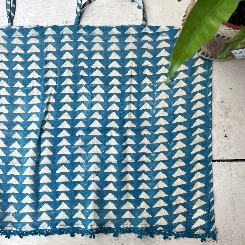 Wooden seal small half curtain│Yuko Yatsuhashi│ - ม่านและป้ายประตู - ผ้าฝ้าย/ผ้าลินิน 