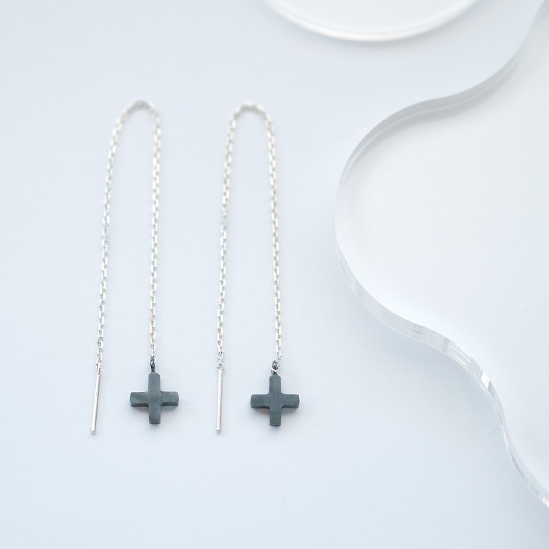 Black cross chain earrings Silver 925 - ต่างหู - โลหะ สีดำ