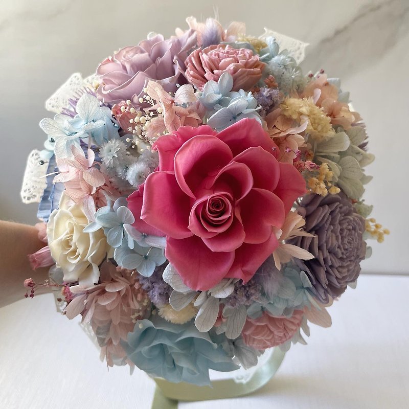 Customized bridal bouquets / dry flowers without withered flowers bridal bouquets - Dried Flowers & Bouquets - Plants & Flowers Multicolor