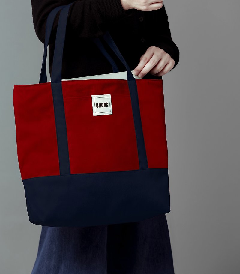 Classic British Color Matching Big Tote Bag Red + Navy Blue - กระเป๋าแมสเซนเจอร์ - ผ้าฝ้าย/ผ้าลินิน สีแดง