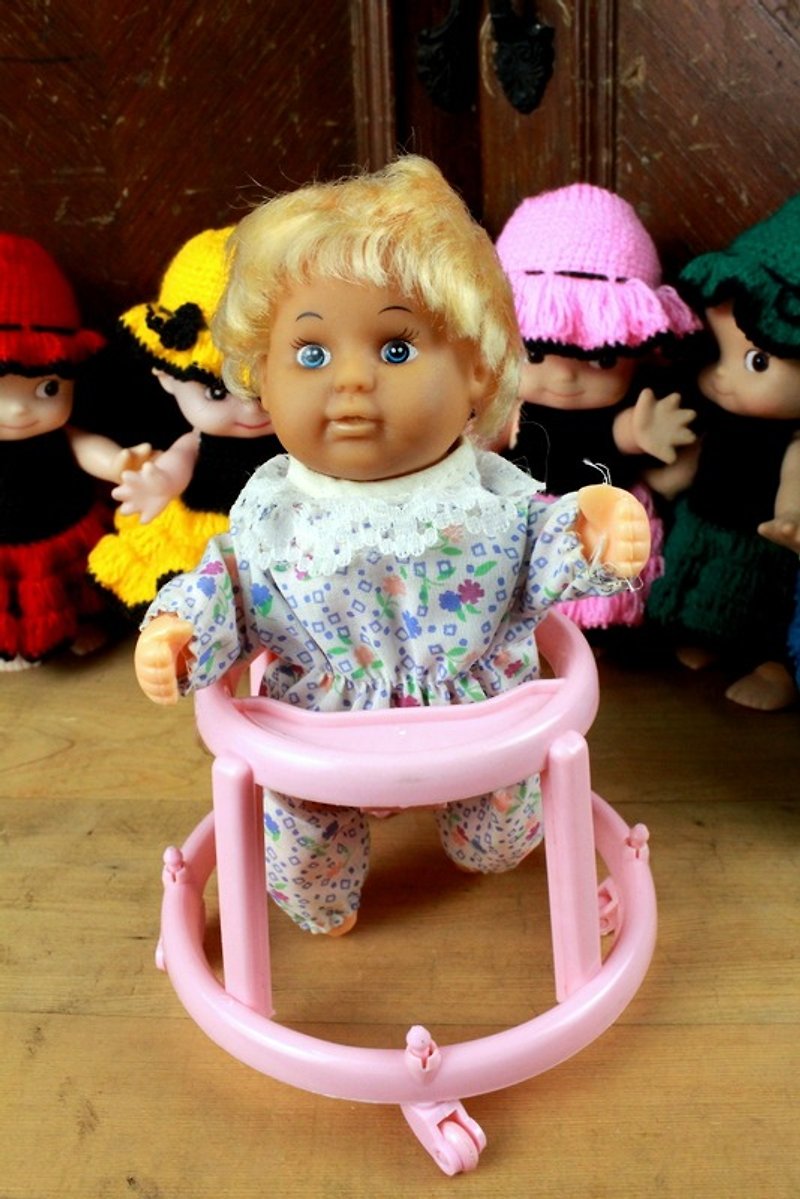 小さなカメGeGe-不可解にかわいい黒い赤ちゃんの幼児用椅子 - 人形・フィギュア - その他の素材 多色