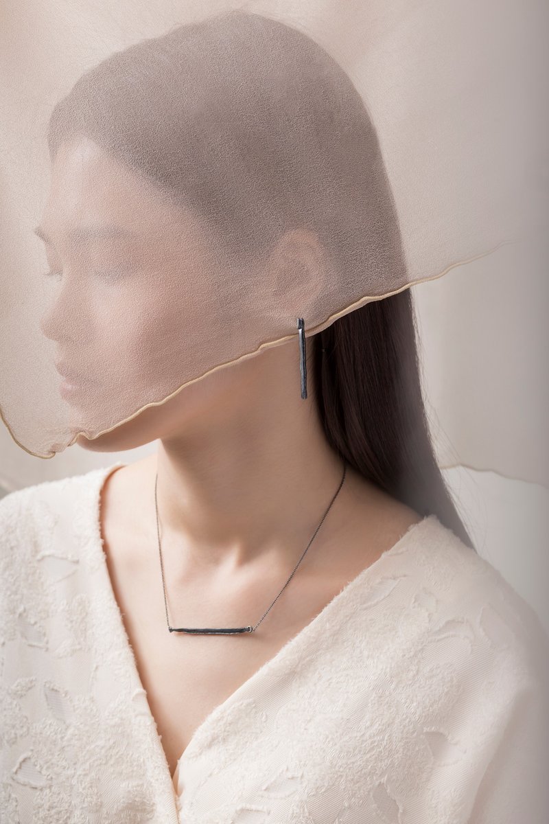 Calligraphy 墨摺 節理項鍊 Oxidized Silver Necklace - 手鍊/手環 - 純銀 黑色