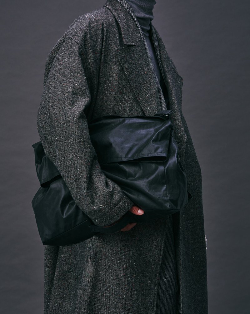 【pre-order】 esoteria commuter bag L - Joseph - Messenger Bags & Sling Bags - Waterproof Material Black