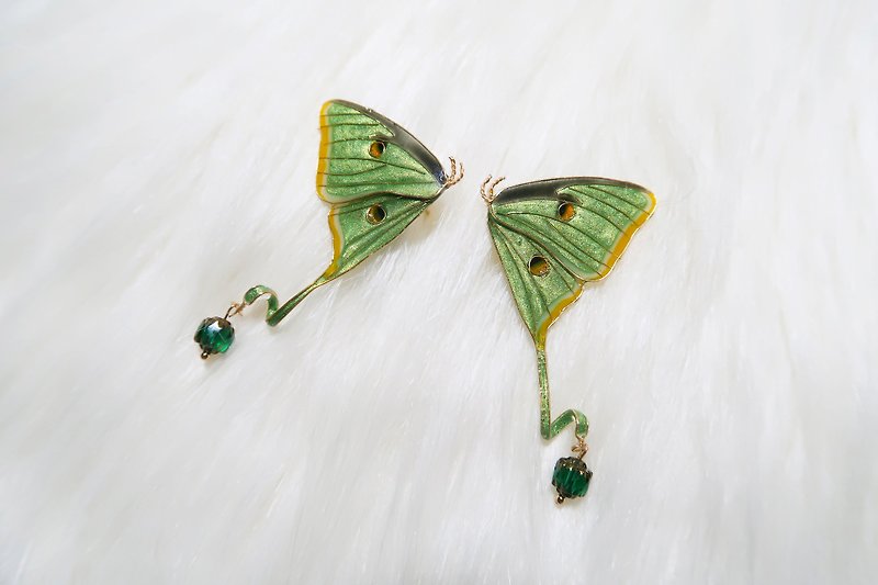 Miss Paranoid Paranoia Miss Descent Luna Moth Resin Earrings Sold in Pairs 925 Silver Needles - Earrings & Clip-ons - Resin Green