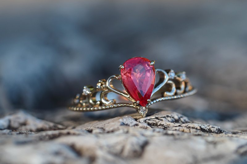 Tiara gold ring with pink tourmaline and diamonds - General Rings - Precious Metals Gold