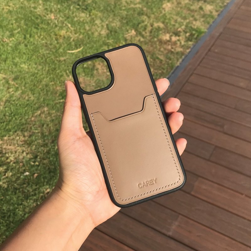 【iPhone咭位手機殼】卡其灰色植鞣牛皮/防摔全包覆/悠遊卡套 - 手機殼/手機套 - 真皮 卡其色
