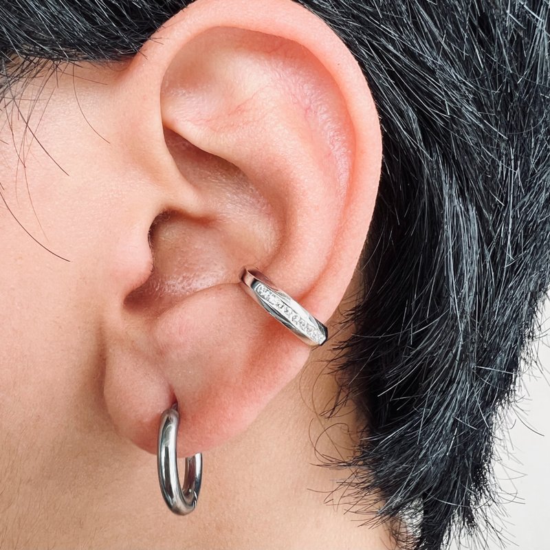 [Gift] A row of diamond painless ear bone clip neutral male and female