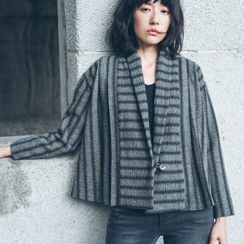 Pleated kimono blazer - striped - เสื้อแจ็คเก็ต - ผ้าฝ้าย/ผ้าลินิน สีเทา