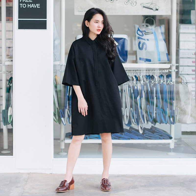 Polo Collar Dress Shirt - Black - 洋裝/連身裙 - 棉．麻 黑色