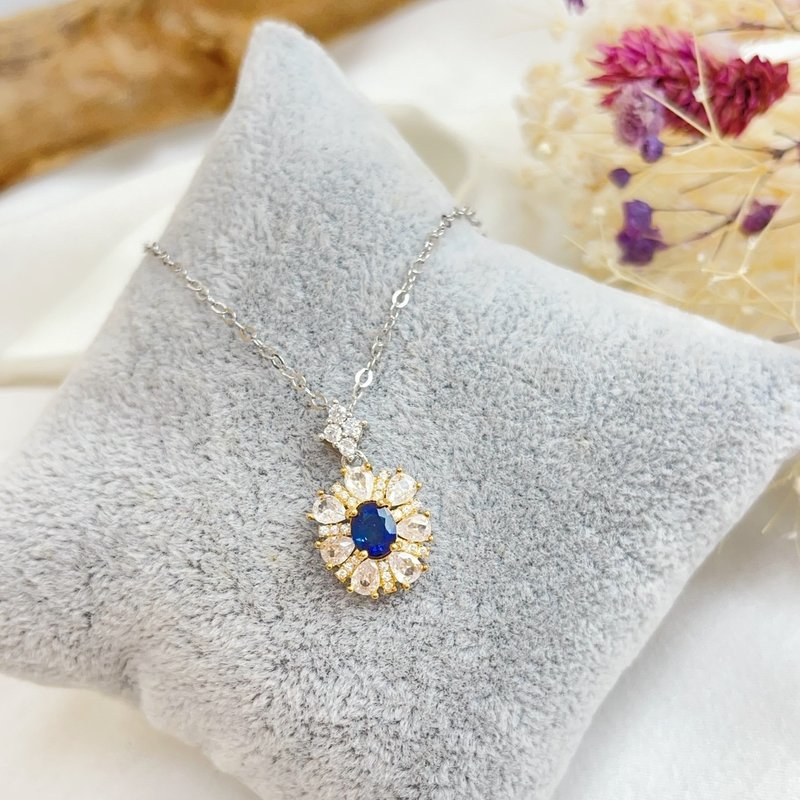 Light luxury jewelry-full of diamonds and sapphire necklace - Necklaces - Gemstone 