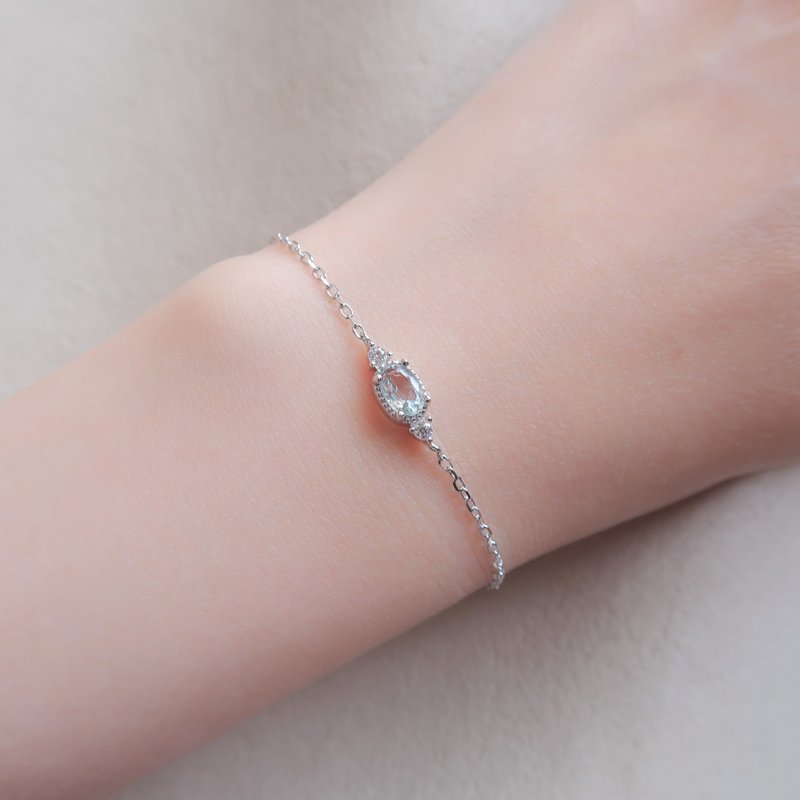 / Ruo Shui/ Sea Sapphire Aquamarine 925 Sterling Silver Natural Stone Bracelet - Bracelets - Sterling Silver Blue