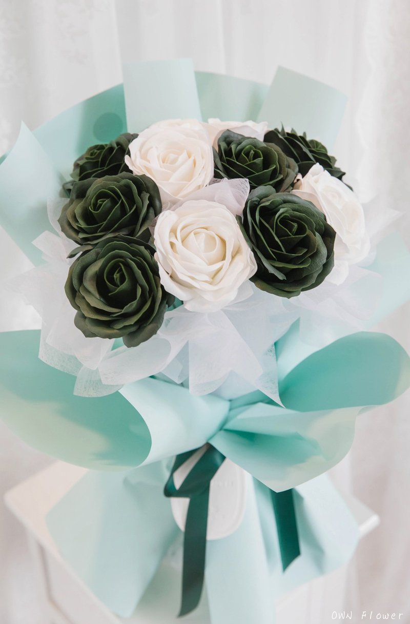 Green rose bouquet/soap bouquet/birthday bouquet/valentine's day bouquet/confession bouquet/anniversary bouquet - Dried Flowers & Bouquets - Other Materials Green