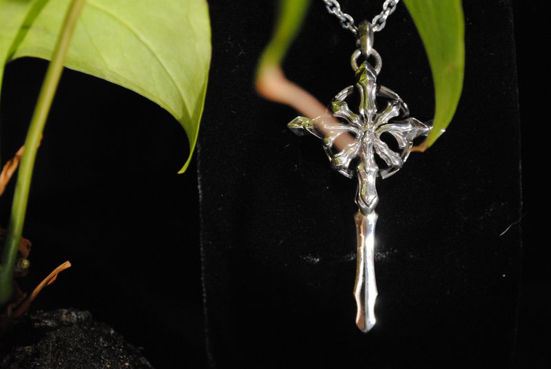 Alarein /Handmade Silver Jewelry/Single Pendant/Pole Star Cross - สร้อยคอ - เงินแท้ สีเงิน