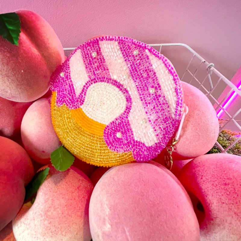 Beaded Coin Purse - Donut - กระเป๋าใส่เหรียญ - ผ้าฝ้าย/ผ้าลินิน สึชมพู