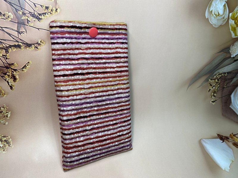 Handmade textured mobile phone bag-red background with horizontal stripes - Clutch Bags - Cotton & Hemp Red