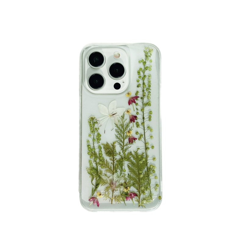 Green Grass Real Handmade Pressed Flower Phone Case for iPhone16 Pro Max Samsung - เคส/ซองมือถือ - พืช/ดอกไม้ 