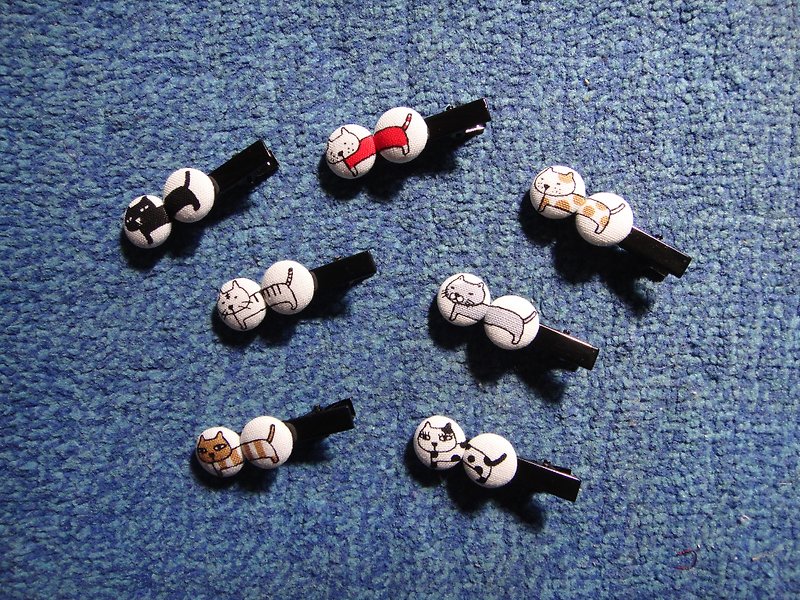 [Japanese cloth limited] Cat planet button duckbill long clip C28ALBY84 - เครื่องประดับผม - ผ้าฝ้าย/ผ้าลินิน 