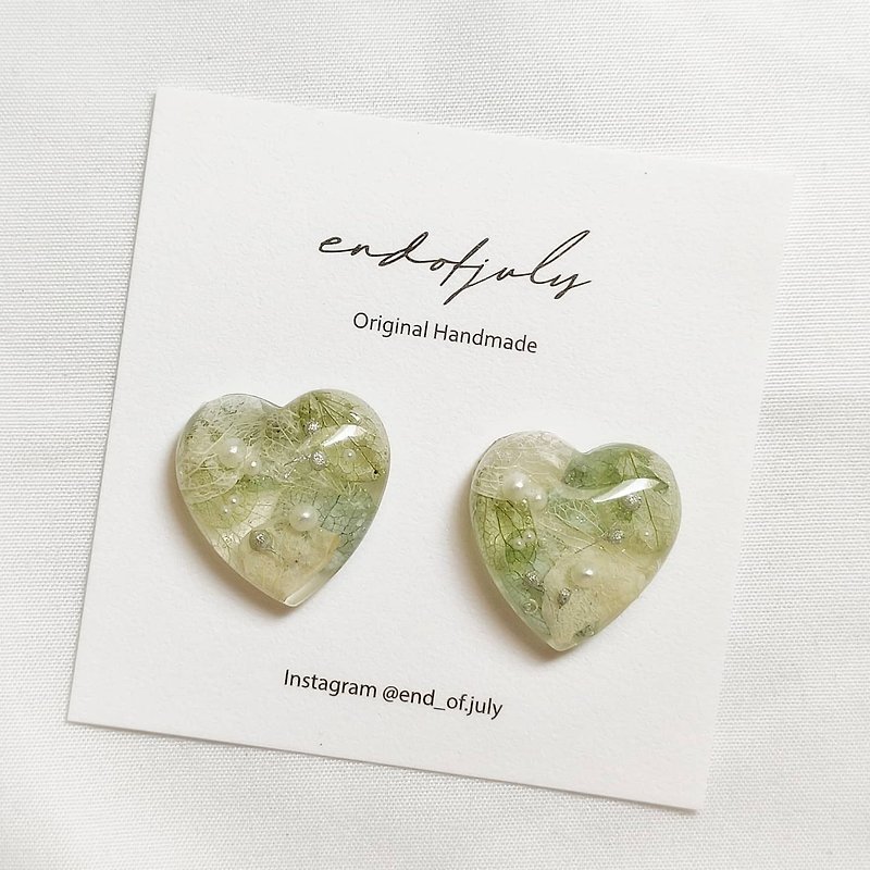 One Corner-Love Hydrangea Resin Earrings/Clip - ต่างหู - พืช/ดอกไม้ สีเขียว