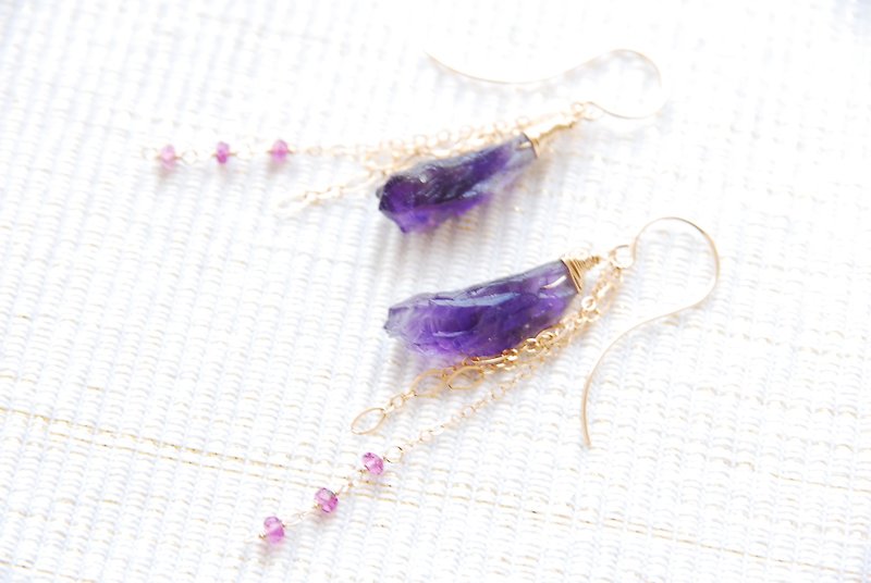 Rough rock amethyst and pink tourmaline fringed earrings (14kgf) - Earrings & Clip-ons - Gemstone Purple