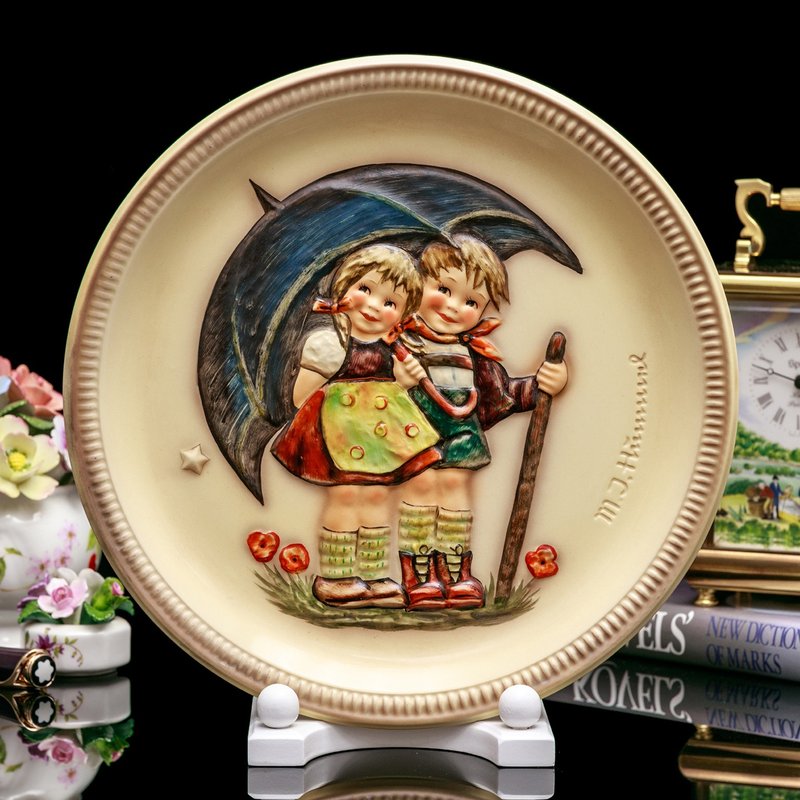 Goebel Hummel hand-painted 1975 birthday ceramic plate made in Germany, special price - ตกแต่งผนัง - เครื่องลายคราม 